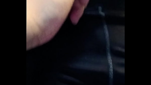 Hermanastra aprende a mamar polla con la de su hermanastro