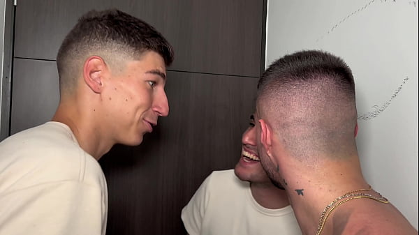 I lend my wife for my friends to enjoy and cum in her mouth – Britany Taylor