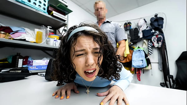 Innocent-Looking Shoplifter Satine Summers Reveals Her Naughty Side to The Guard on Duty – Pervcop