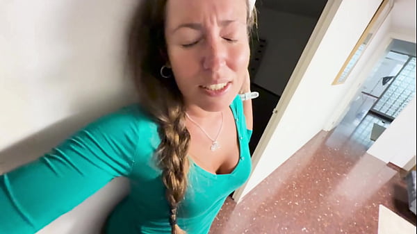 La ciclista Cecilia Sopeña vuelve a Barcelona para follarse un pollón negro