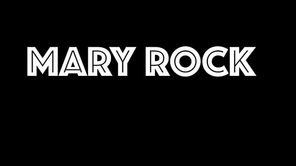 Lesbian with my hot roommate [amateur]