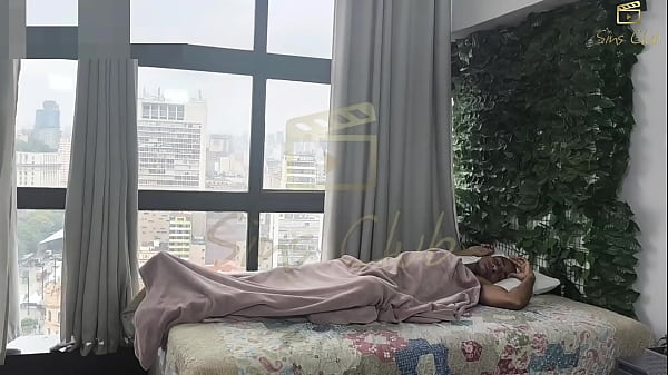 Loirinha ninfeta tatuada foi arrombada por uma rola preta enorme – Corno diz que sua esposa pode ser prostituta apenas de rola grande e grossa