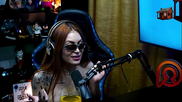 Mari Ávila mostrou seu corpo maravilhoso que fez o Ruan Ficar cheio de tesão, o Podcast pegou fogo! – Pápum no Barraco!