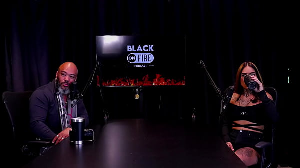 Morena faz stripper, most os peitos depois de escolher quem senta, mama ou passa, e toda semana atualiza os exames – Nick Niquita (WATCH ON: SHEER/RED)