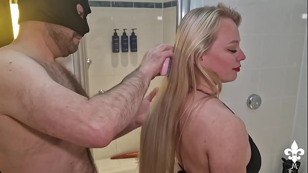 PART 1: Miss Anna’s Messy Bath!