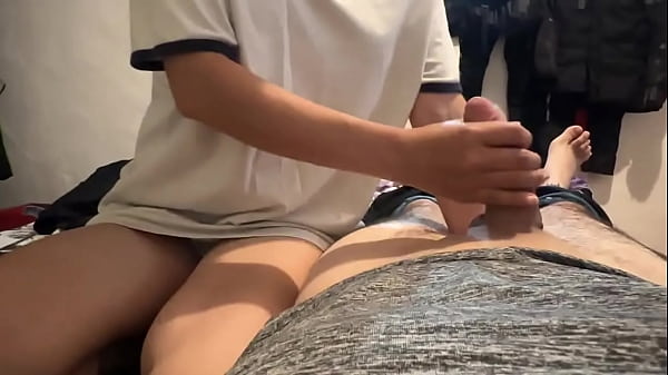 quiero que me des de tu rica leche padrastro , lléname la boca de tu rica leche