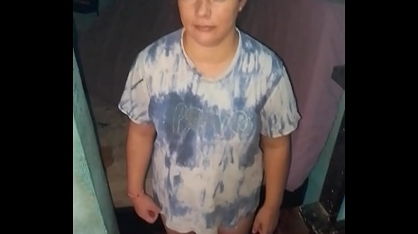 Se pone mi remera y se ve increíble