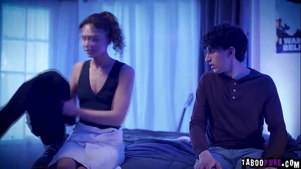 Seth Gamble and Nick Strokes hatches their scheme to have a taste of Hazel Moore and her friend Liz Jordan