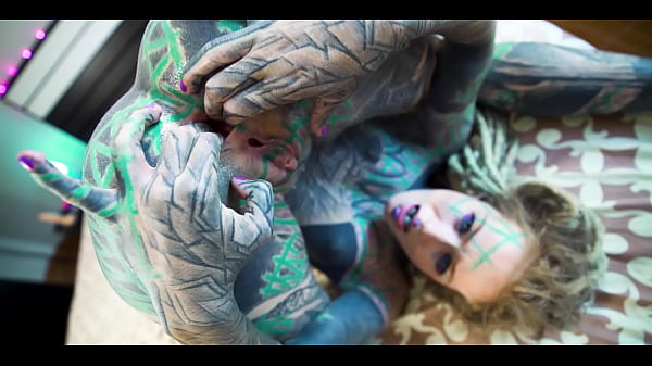 TATTOO ANAL gape loving girl CUMPLAY