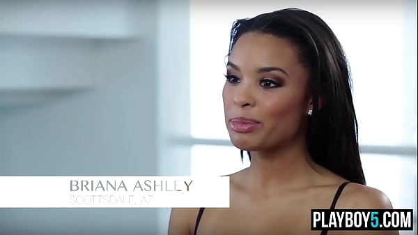 This black MILF is a pretty lil thing and she likes to show it