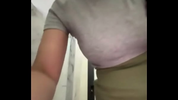 Extreme fucking with trainer in the gym