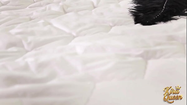 Kira Queen’s Curves Sway As Nancy A Dildos Her Pussy!