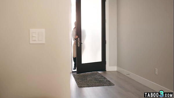 Naughty lesbian teen Gal Ritchie wants MILF instructor Sinn Sage tame her