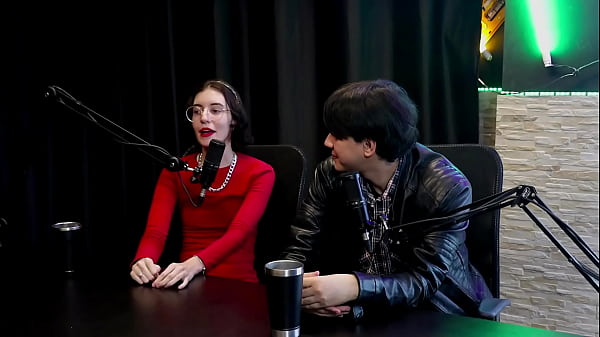 Perdeu uns fãs quando começou gravar com outro, recebeu hates pelo namoro, e queria aprender a dar prazer pra um homem – Yastrixx & Dixon (WATCH ON: SHEER/RED)