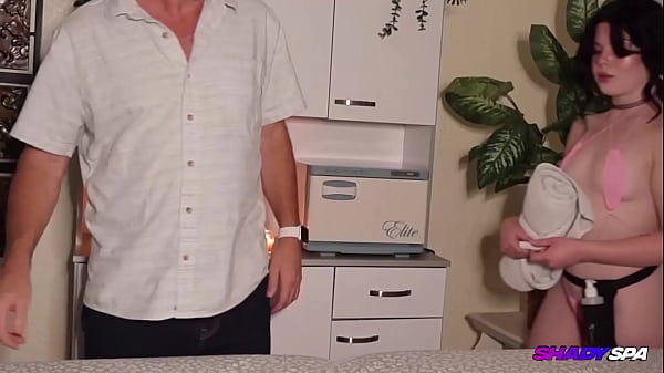 Teen 18  – RELAXING HAPPY ENDING MASSAGE